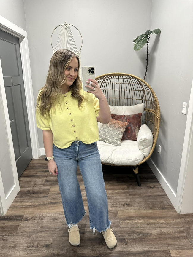 MANDY LEMON BUTTON UP CARDIGAN SHORT SLEEVE TOP