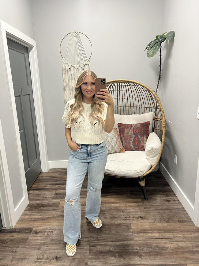 DEMI CABLE KNIT SHORT SLEEVE SWEATER TOP