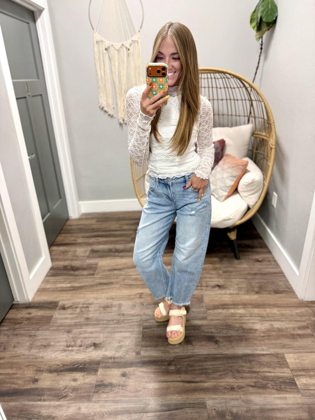 SHELLIE WHITE LACE LONG SLEEVE TOP