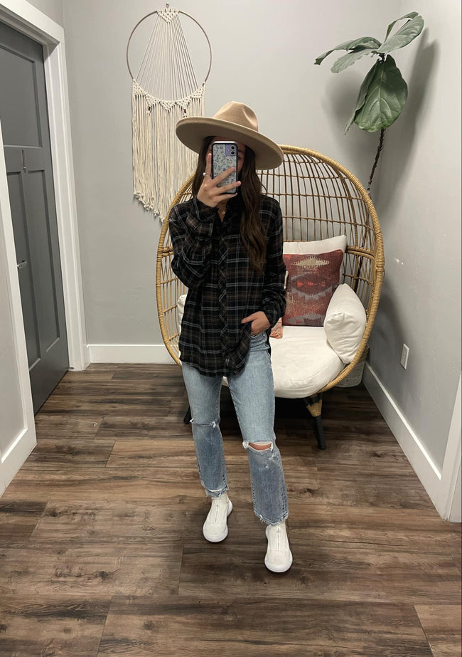 LIZ BLACK AND COCO PLAID BUTTON UP TOP