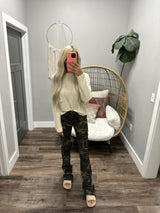 CAMDEN CREAM KNIT POCKET SWEATER TOP