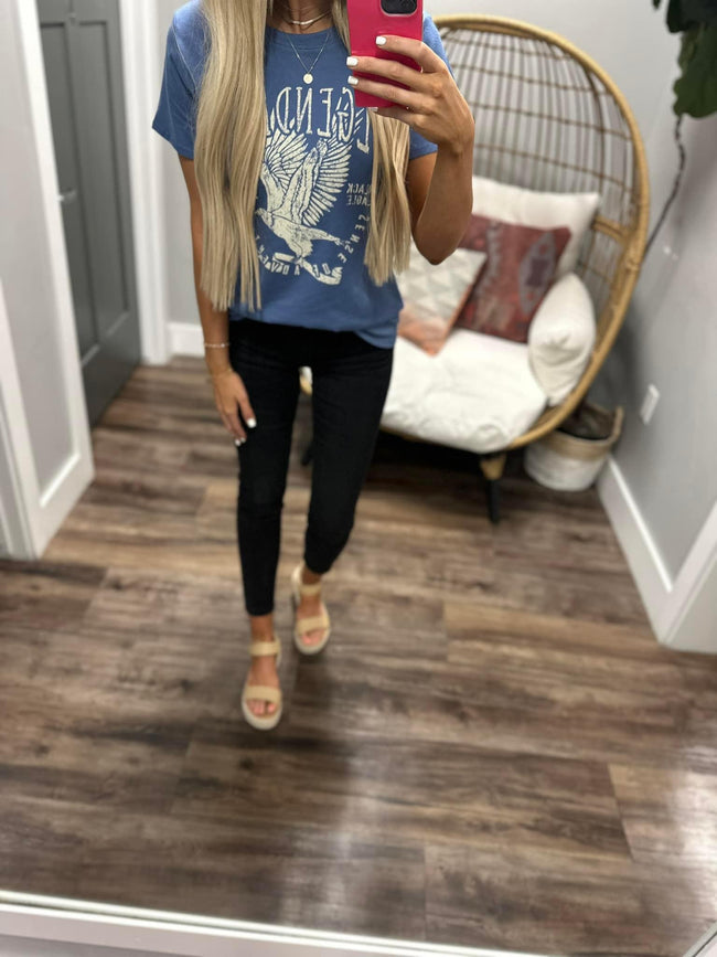 CORNFLOWER BLUE LEGENDARY GRAPHIC TEE