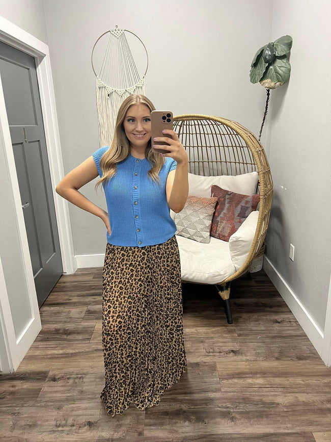 JAZMIN BLUE SHORT SLEEVE BUTTON TOP