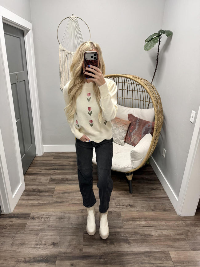SPRING BLOOMS EMBROIDERED SWEATER TOP