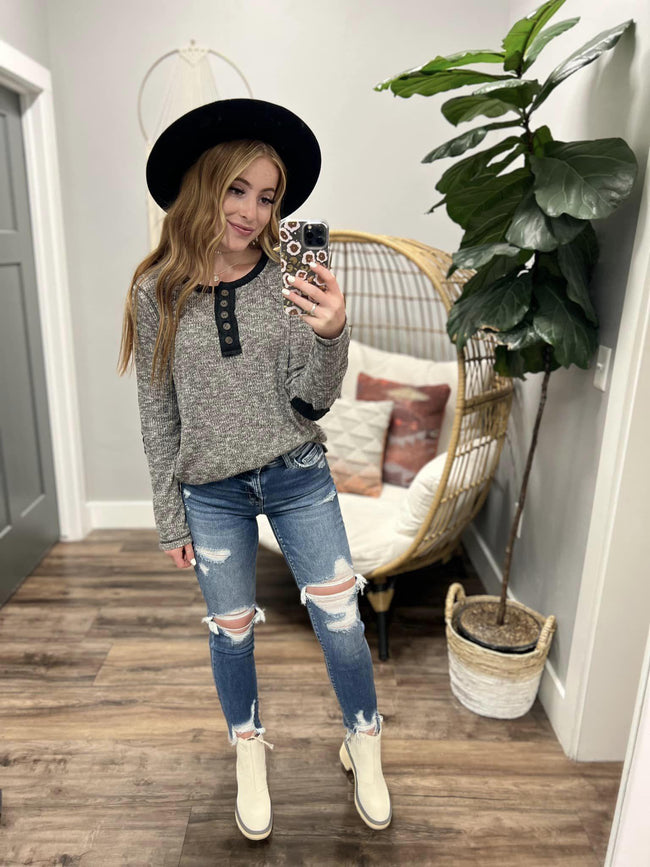 GEMMA CONTRAST HENLEY TOP