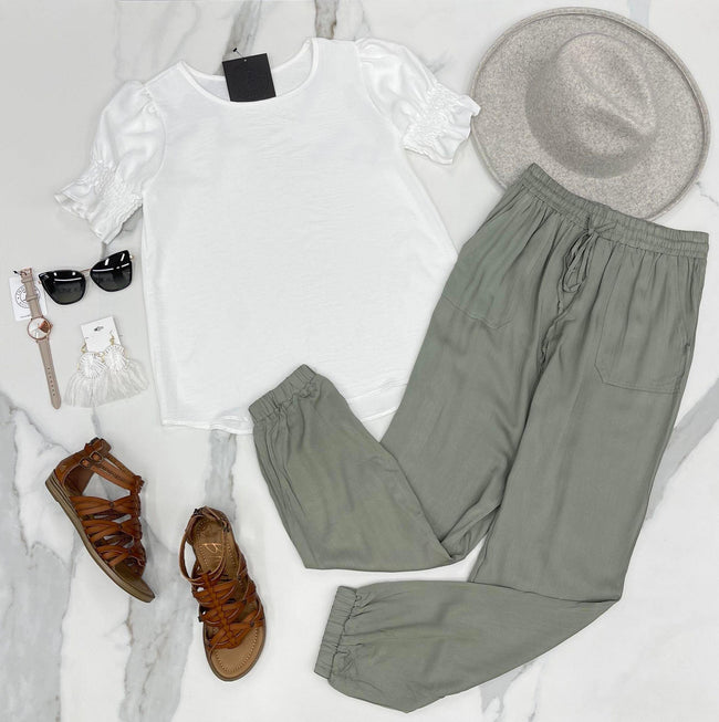IVORY SMOCKED SLEEVE BLOUSE