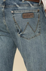 WRANGLER MEN'S RETRO SLIM FIT BOOTCUT JEANS