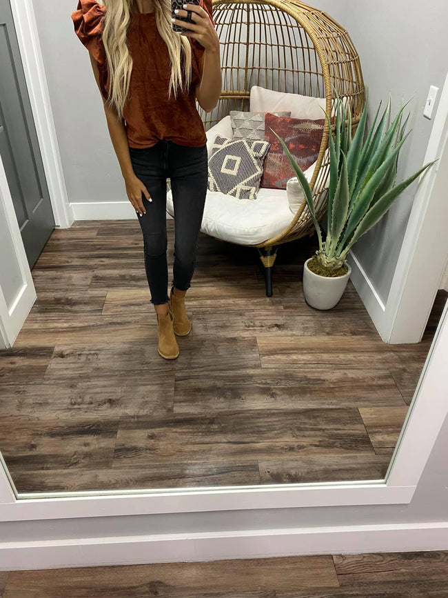COPPER CORDED FLUTTER SLEEVE TOP
