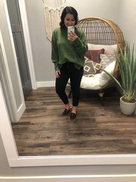 WASHED OLIVE SWEATER