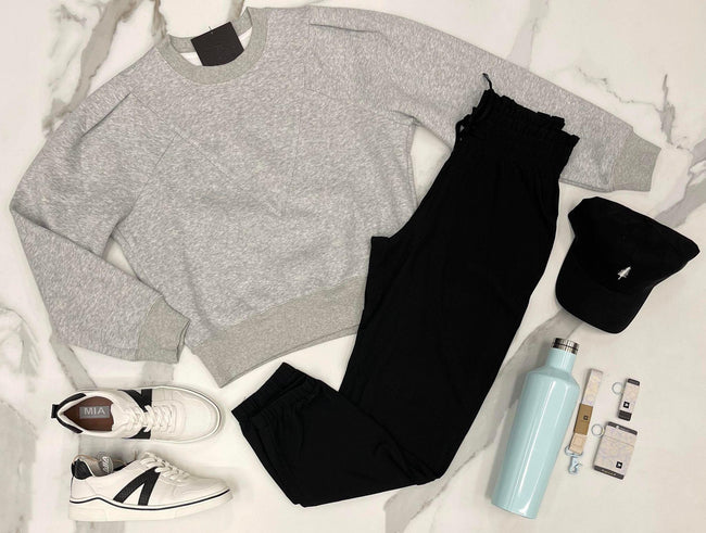 HEATHER GREY CREW SWEATER
