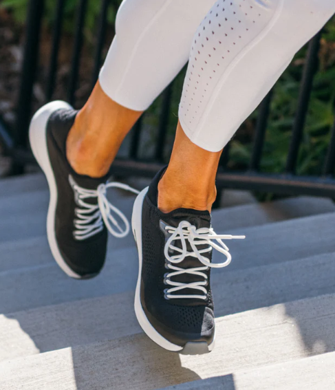 OLUKAI KAHOLO WOMENS BLACK SNEAKER