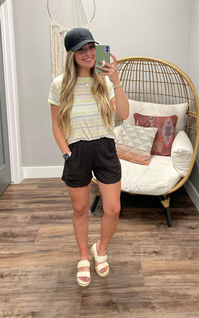 BLACK WASH CASUAL RUCHED SIDE SHORT