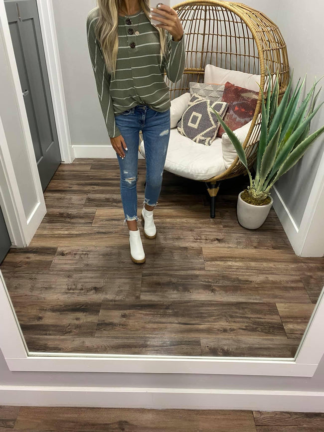 OLIVE STRIPE BUTTON HENLEY TOP