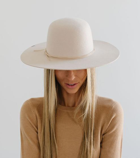 GIGI PIP RUE CREAM HAT