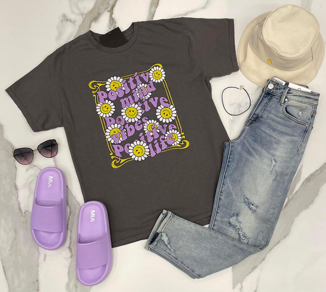 POSITIVE DAISY GRAPHIC TEE