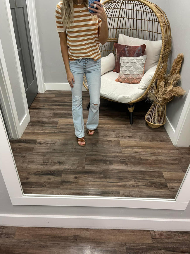 CREAM AND BEIGE TEXTURE TOP