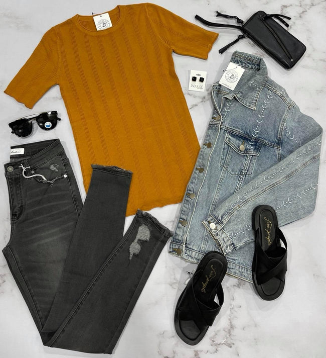 CAMEL RIBBED LIGHT WEIGHT SWEATER TOP