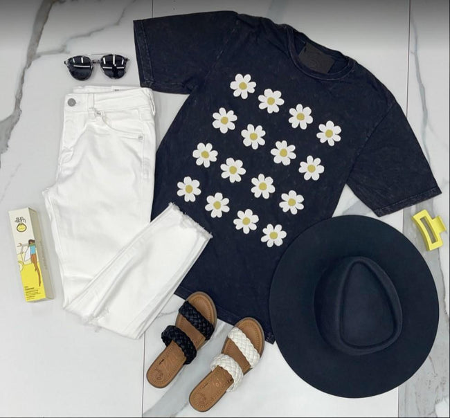 CHARCOAL WASH VINTAGE DAISY TEE