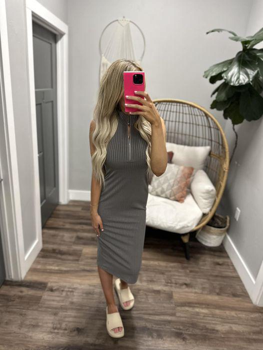 THE VARA CHARCOAL RIBBED ZIP DRESS