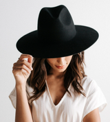 GIGI PIP SCOTTIE WIDE BRIM BLACK