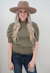 OLIVE RUCHED ARM TOP