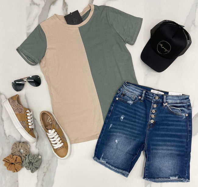 LIGHT OLIVE COLORBLOCK TEE