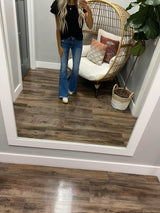 BLACK FLUTTER SLEEVE BLOUSE