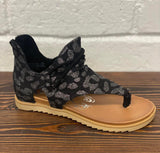BLACK GLITZ LEOPARD SANDAL