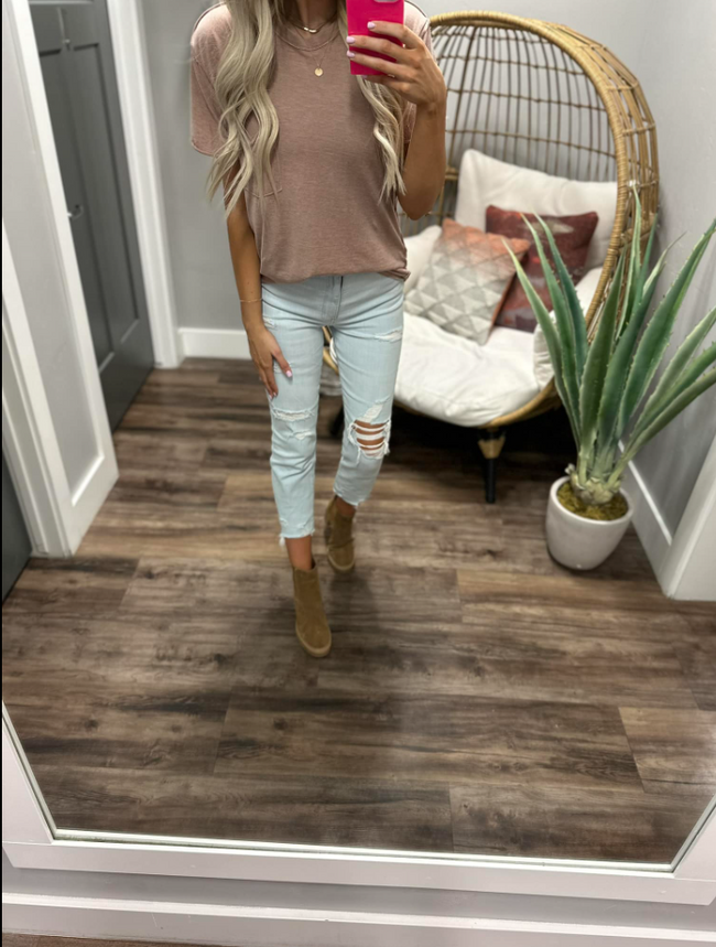 JOVI HIGH RISE STRAIGHT DENIM JEANS