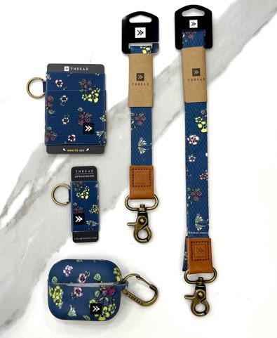 SAPPHIRE THREAD WRIST LANYARD