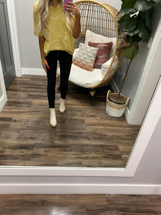 BILLABONG GOOD VIBES GRAPHIC TEE