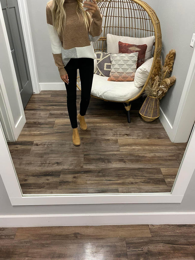 MOCHA COLORBLOCK SWEATER