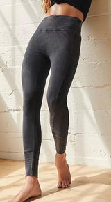 FREE PEOPLE HOT SHOT LEGGING