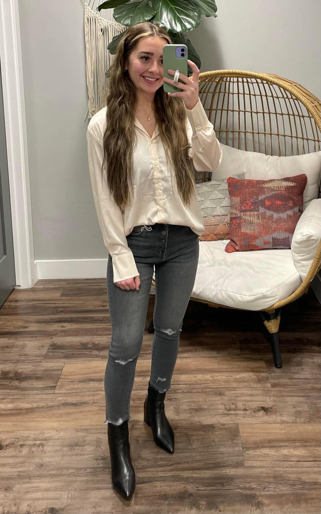 CREAM SILK BUTTON DOWN BLOUSE