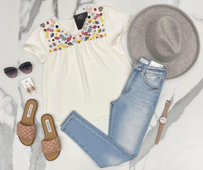 WHITE EMBROIDERED FLORAL TRIM SLEEVE BLOUSE