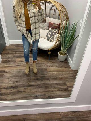 CREAM AND MOCHA PLAID SHACKET