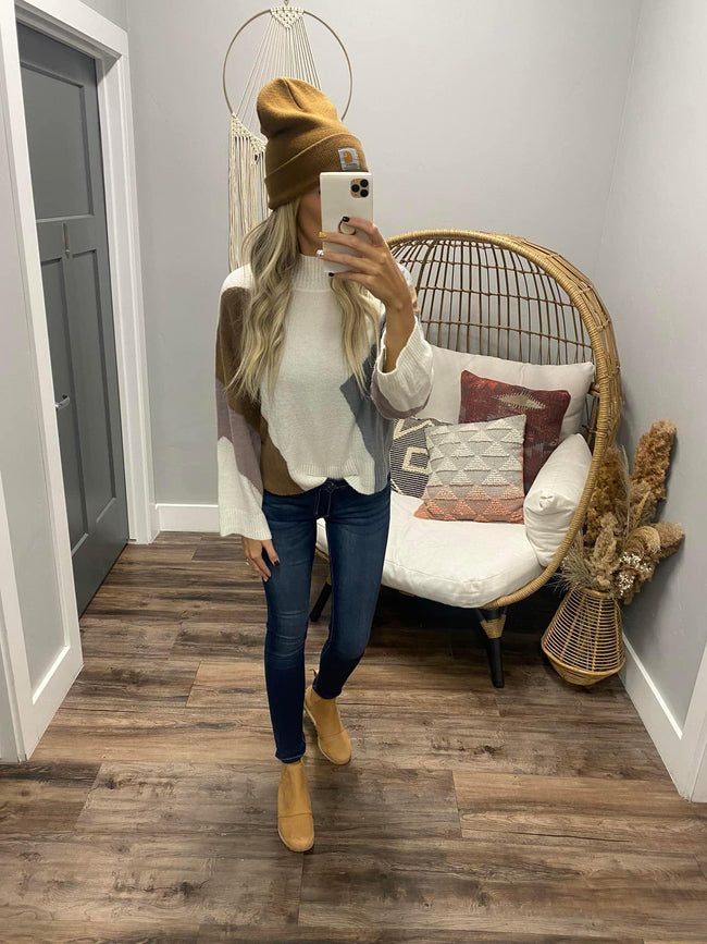 IVORY AND SLATE COLORBLOCK SWEATER TOP