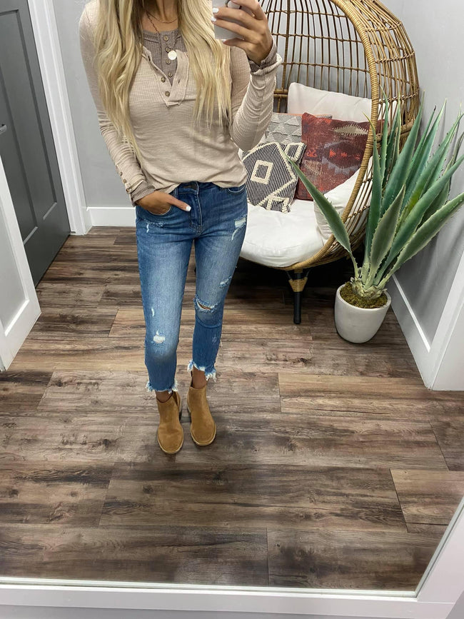 CREAM RIBBED BUTTON HENLEY TOP