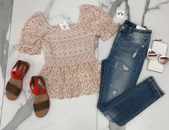 SMOCKED FLORAL BLOUSE