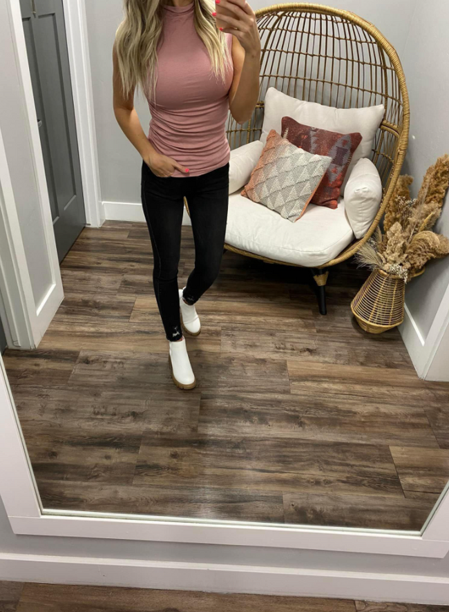 MAUVE RIBBED HIGH NECK TOP