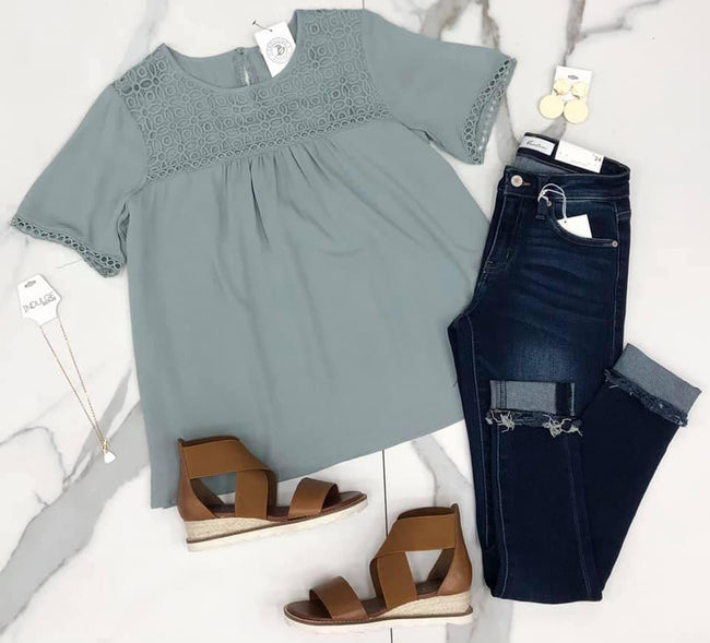 SAGE DETAIL BLOUSE