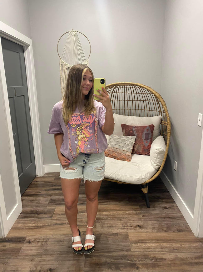 LAVENDER WASHED YEE HAW GRAPHIC TEE