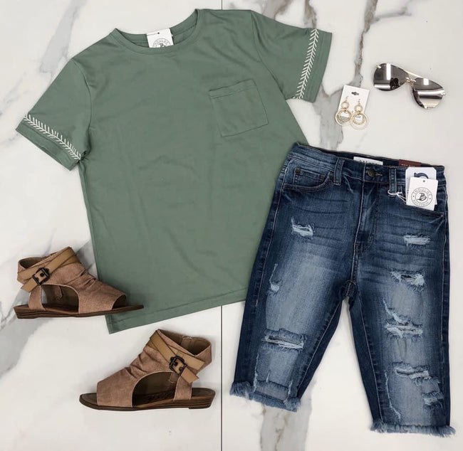 SAGE STITCH SLEEVE POCKET TOP