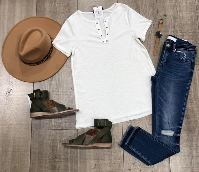 IVORY EYELET RIBBED TOP