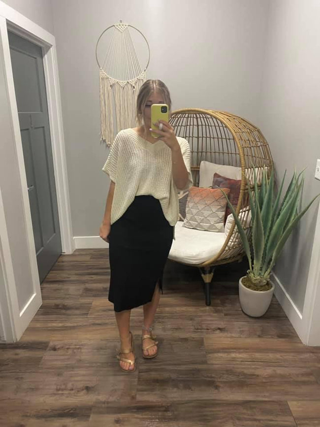 BLACK SIDE SLIT RIBBED SKIRT