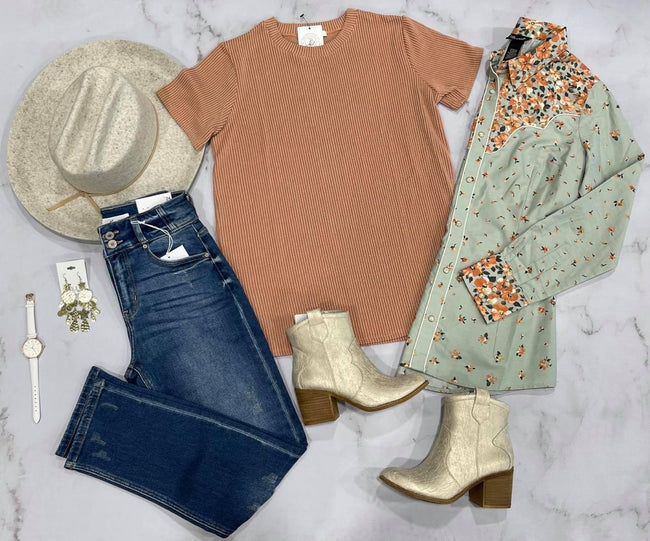 PEACH RIBBED SHORT SLEEVE TEE