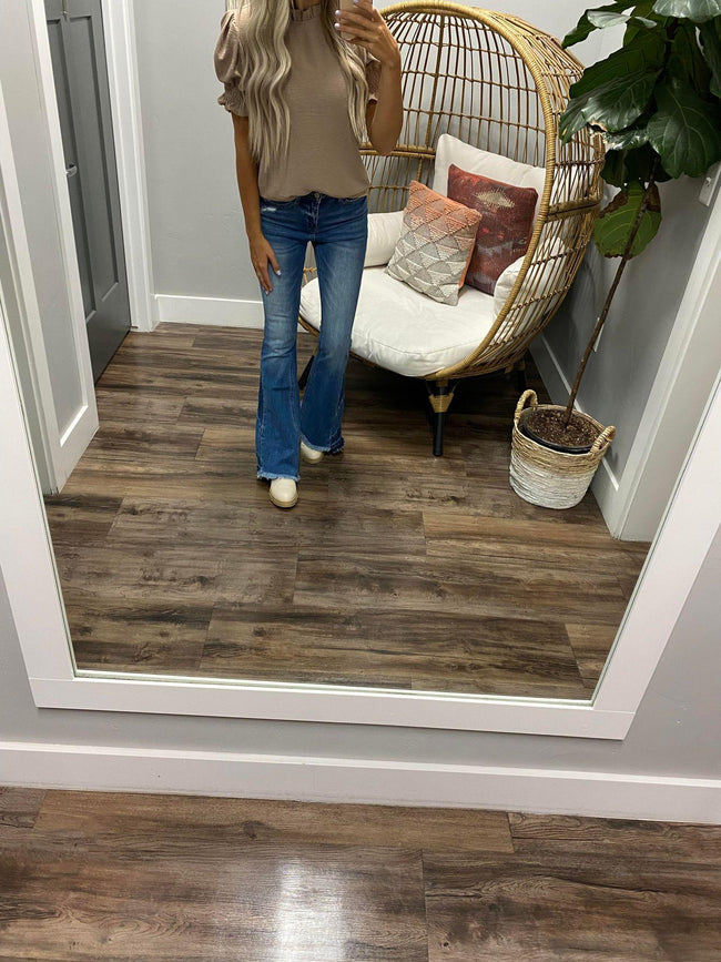 MOCHA RUFFLE SMOCKED SLEEVE  BLOUSE