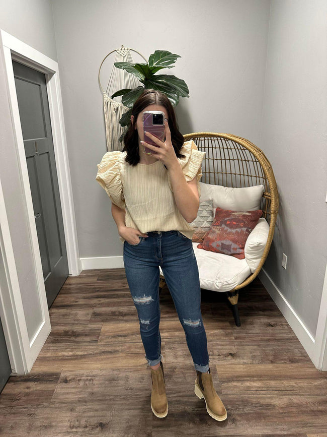 CREAM PUFF RUFFLE SLEEVE BLOUSE