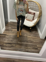 OLIVE WASHED VINTAGE RIDERS GRAPHIC TEE