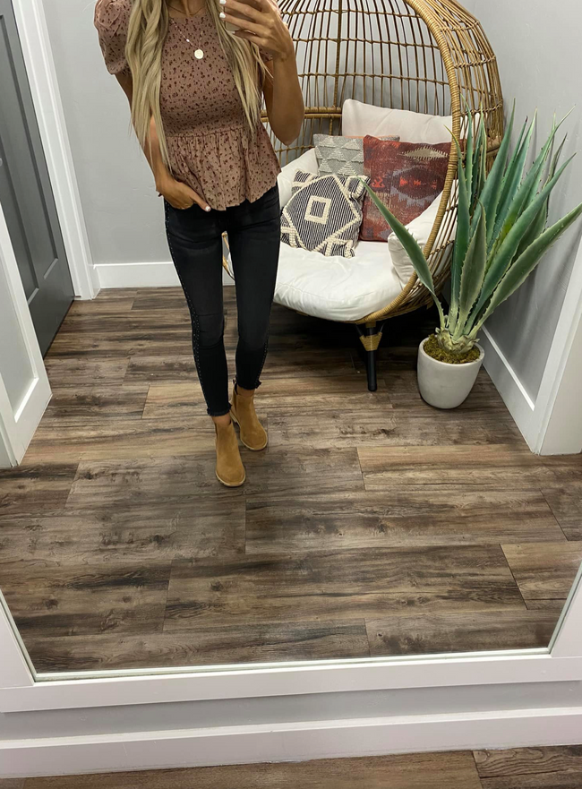 MOCHA SMOCKED FLORAL PEPLUM TOP